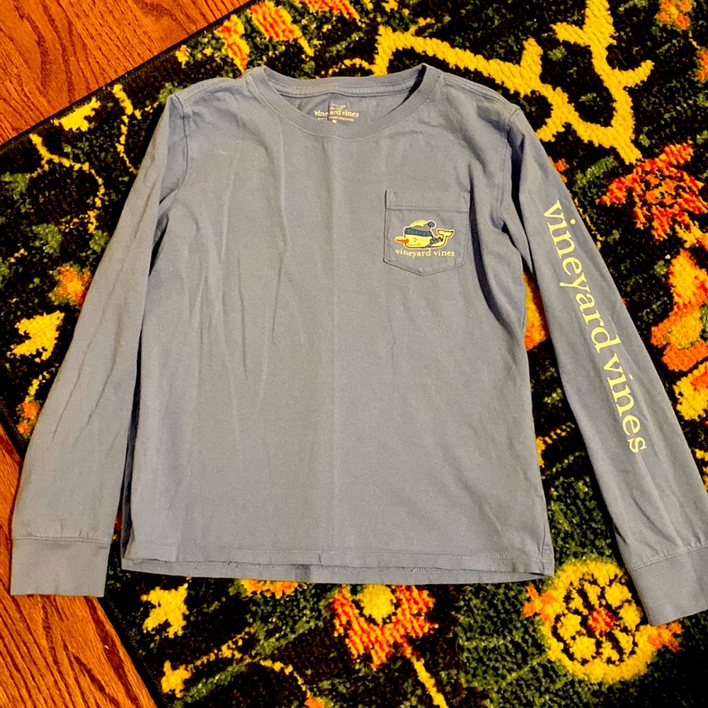 Vineyard Vines snow whale blue shirt